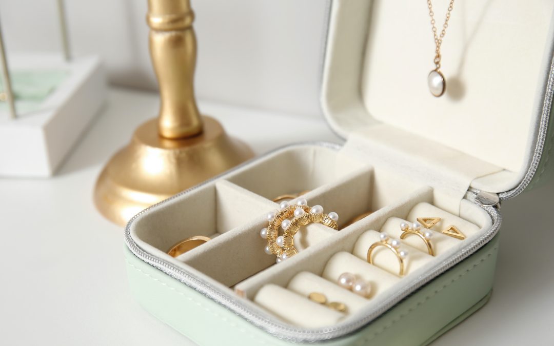 How to Store and Protect Fine Jewelry in Plantation to Keep It Looking Its Best